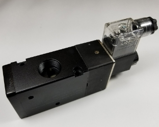 3 ways 2 positions 24 VDC valve 1/2 NPT 3 ways 2 positions valve, npt solenoid valve, 24 vdc solenoid valve, 1/2 npt solenoid valve, valve for manifold, pneumatic valve